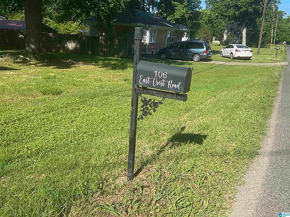 3rd image of 106 E Crest Rd