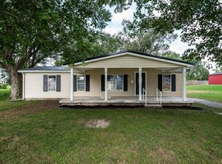517 S 6th St, Mitchell, IN 47446