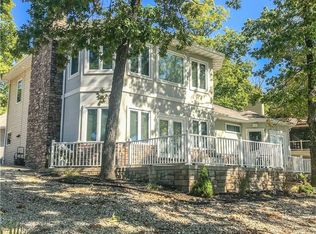 48 Outer Dr, Lake Ozark, MO 65049