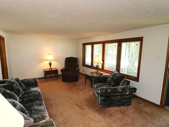 5th image of 507 N Walnut St