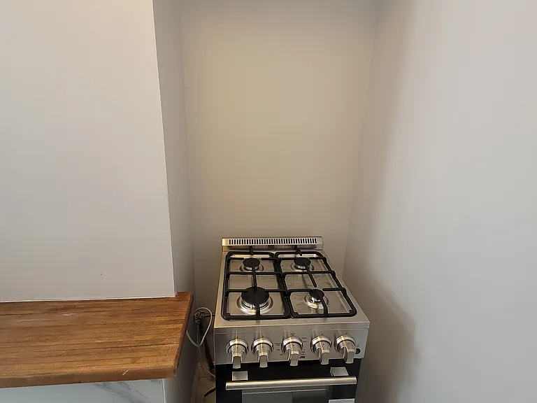 Oakhurst Apartments — Photo 43
