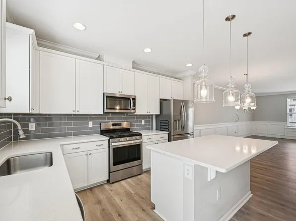 2268 Red Knot Ln, Apex, NC 27502