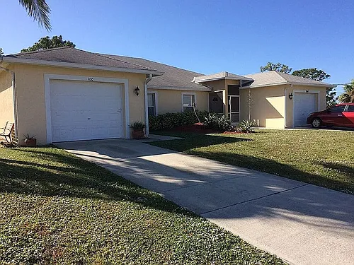 104 SW Trafalgar Pkwy #104 Photo 1