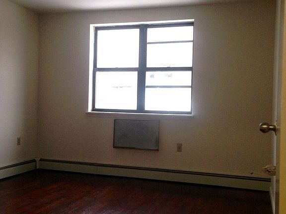 4th image of 1407 31st Ave APT 2B