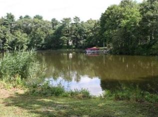 37 Rockwood Rd, Lynnfield, MA 01940