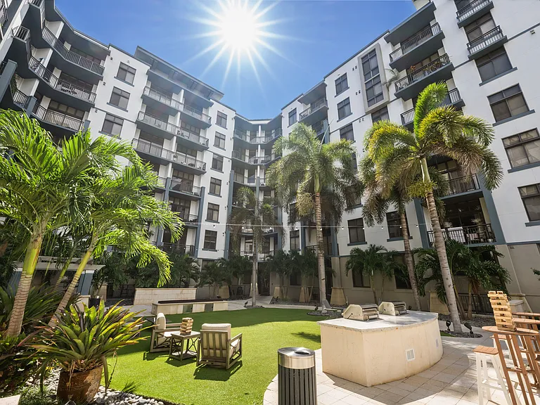 The Manor at Flagler Village — Photo 45
