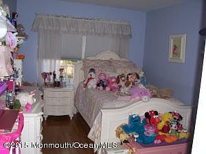5th image of 366 Kildare Dr