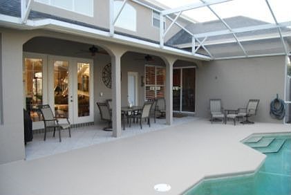 3rd image of 8011 Langhurst Ct