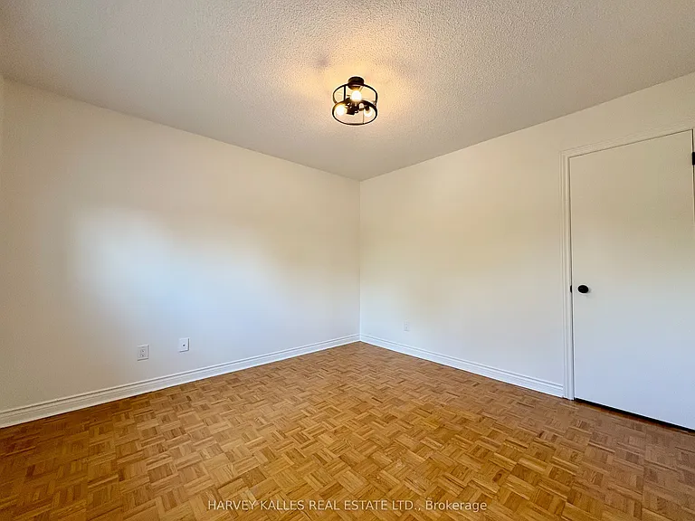 70 Amaretto Ct — Photo 14