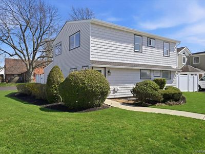 61 Gardiners Avenue, Levittown, NY, 11756