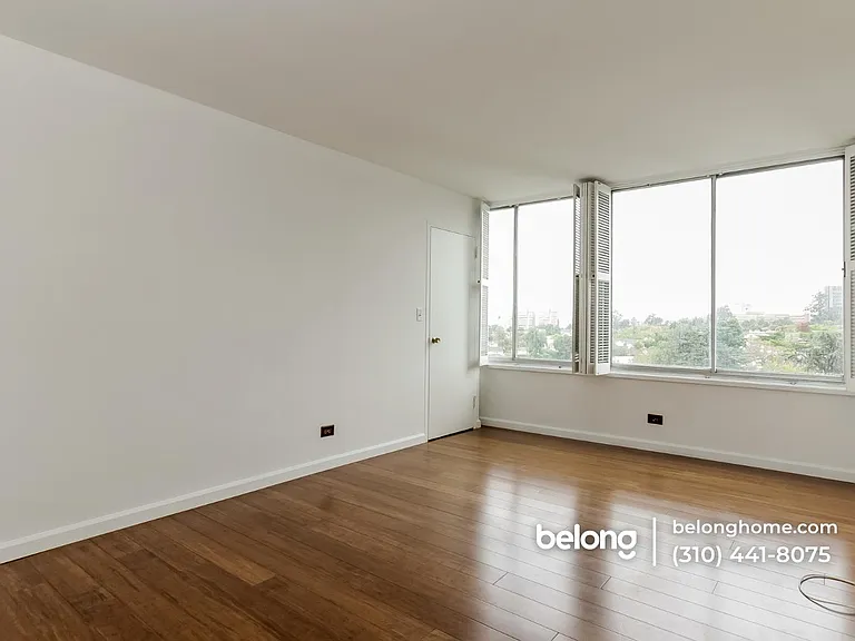 10501 Wilshire Blvd #1204 — Photo 13