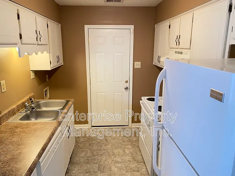 6519 Birkenhead Rd — Photo 5