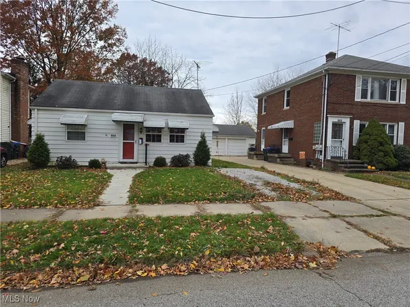 1864 17th St, Cuyahoga Falls, OH 44223