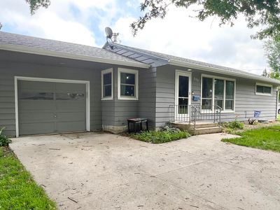 808 E 14th St S, Newton, IA, 50208