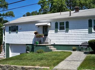 35 Castle Rock Rd, Saugus, MA 01906