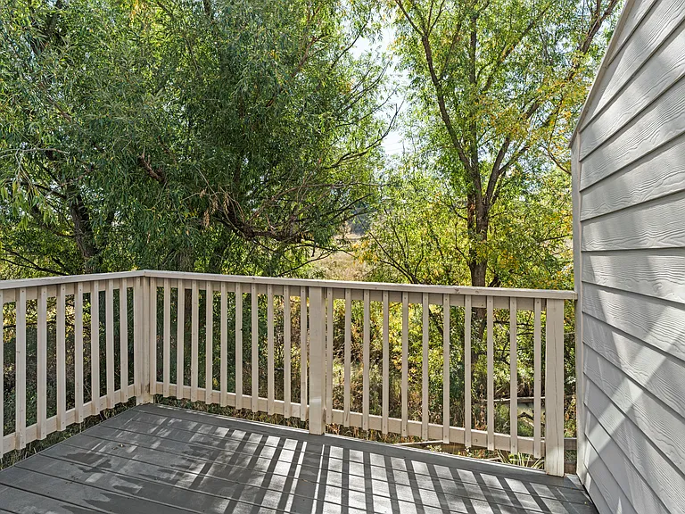 1144 Oak Cir — Photo 22