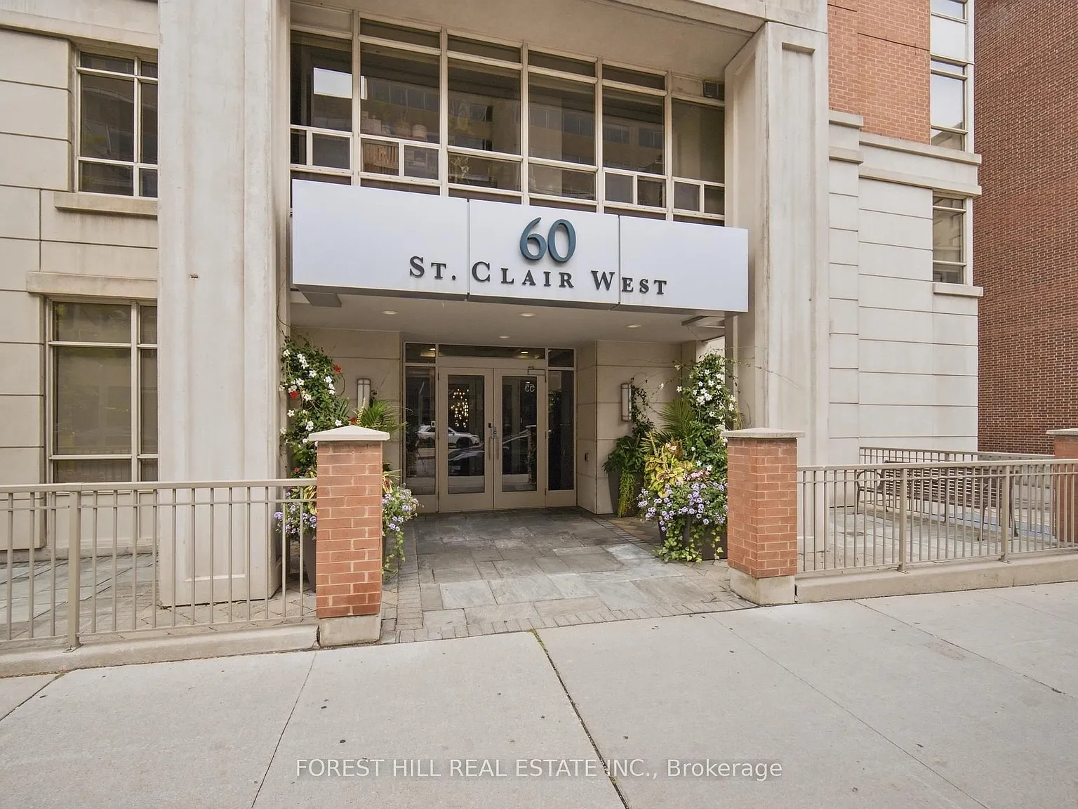 2 bed, $2,400 — Photo 2