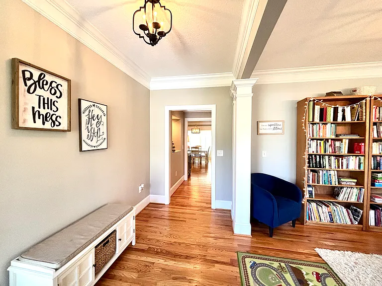1901 Forest Ln — Photo 22