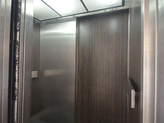 4th image of 215 Cordova Grn