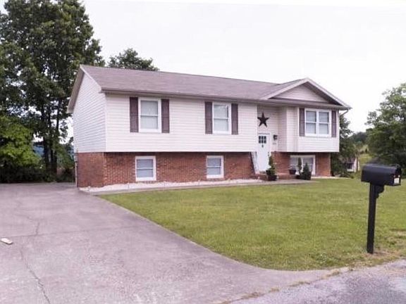 2nd image of 504 Cindy Ct