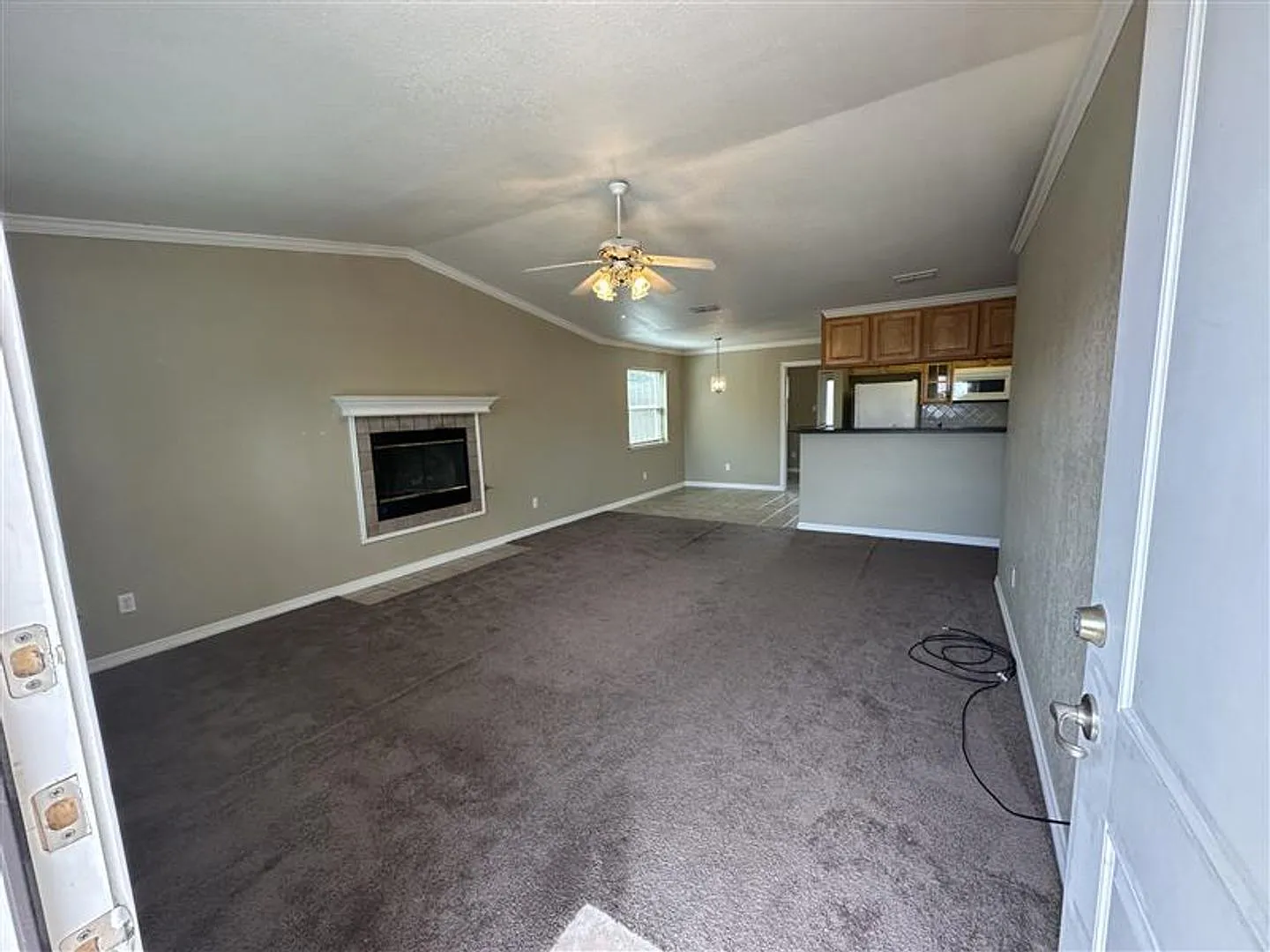8320 Cambridge Rd — Photo 2