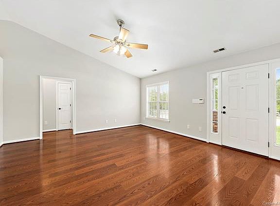 2nd image of 161 Autumn Woods Blvd