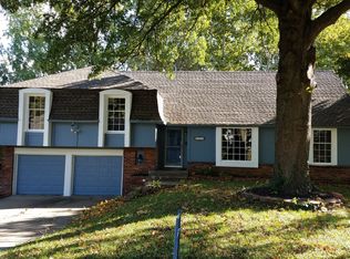 9719 Melrose Dr, Overland Park, KS 66214