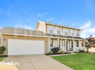 4901 Greenburg Dr, Saint Peters, MO