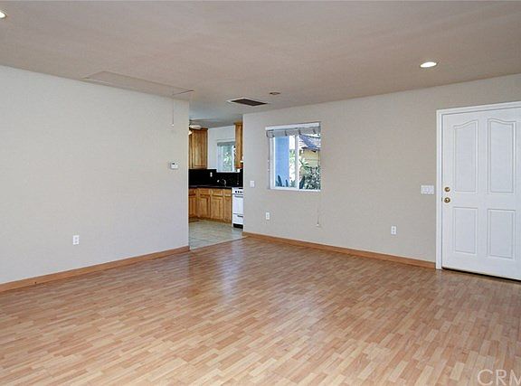 5th image of 215 N Canon Ave