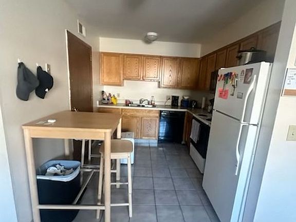 2nd image of 190 E 13th Ave