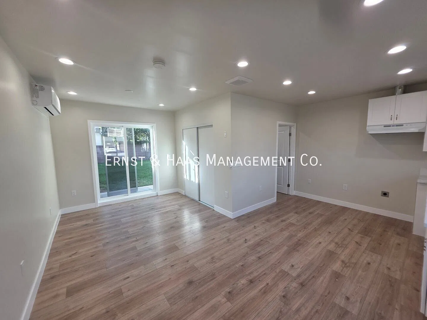Beautifully Renovated Studio ADU in Downey! — Photo 2