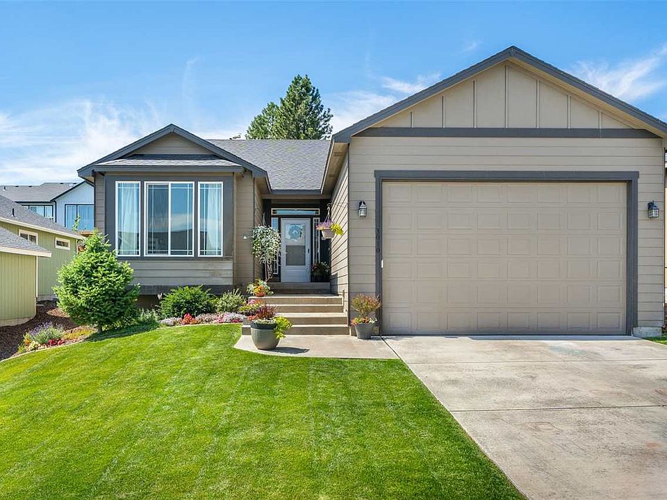 1st image of 3010 S Lloyd Ln