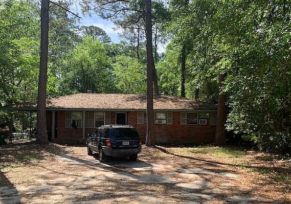 1st image of 423 University Dr