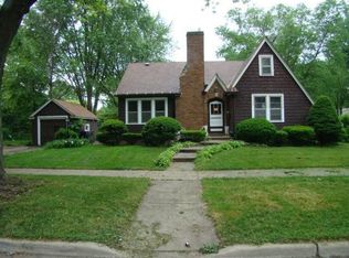 640 May St, Elgin, IL 60120