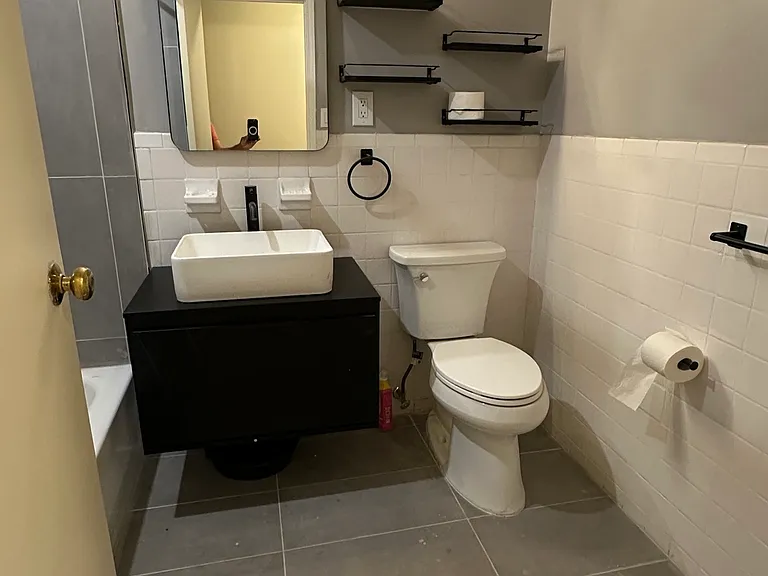 581 Crown St #99 — Photo 5