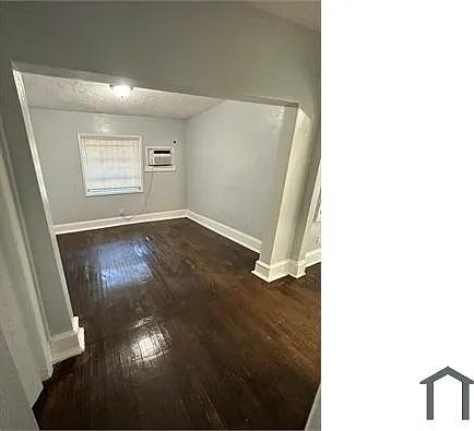 1555 W 7th St — Photo 14