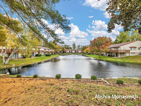 4th image of 3540 Golfside Dr