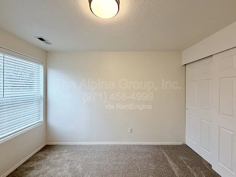 5817 NW 174th Ave — Photo 16