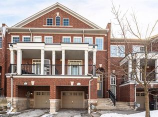 7186 Triumph Ln #33, Mississauga, ON L5N 0C5