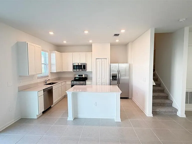 6037 Zen Way — Photo 9