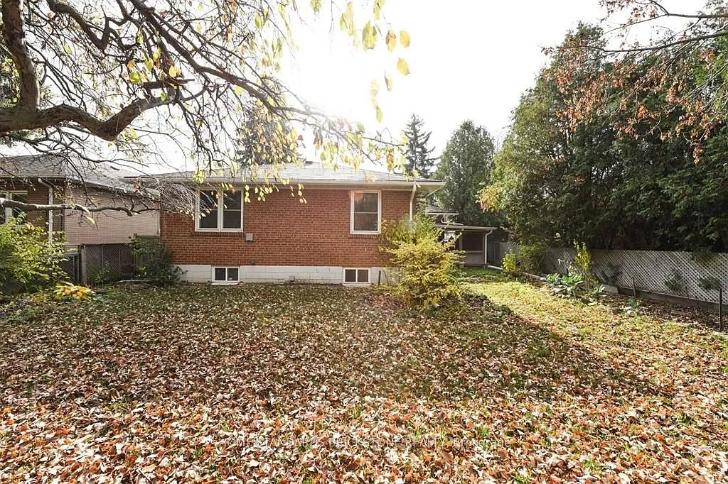 Building Photo - 172 Betty Ann Dr