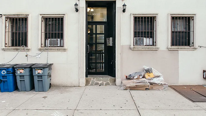 Rented by Nooklyn NYC LLC | media 12