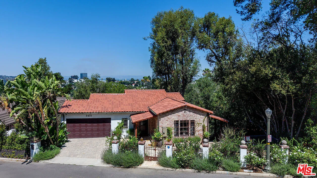 4 bed, 4.5 bath, 3255 sqft, $16,499 — Photo 1