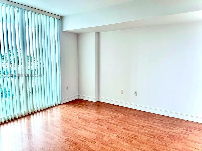 1800 N Bayshore Dr #1506 — Photo 10