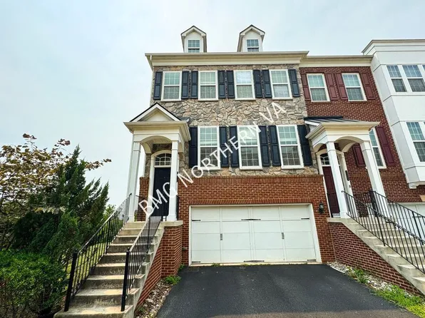 20647 Erskine Ter, Ashburn, VA 20147