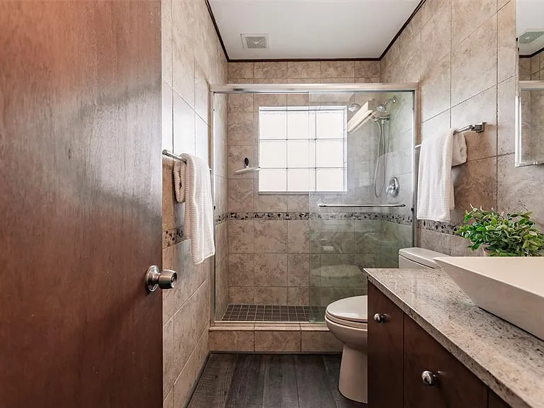 1720 Colleen St — Photo 25