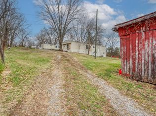 146 & 148 County Hill Rd, Blountville, TN 37617