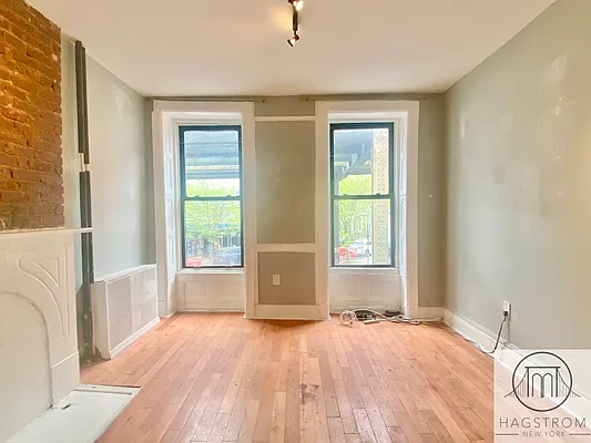 Rented by Hagstrom Management Inc | media 18