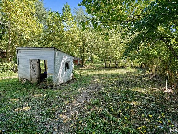 4th image of 1150 South Rd