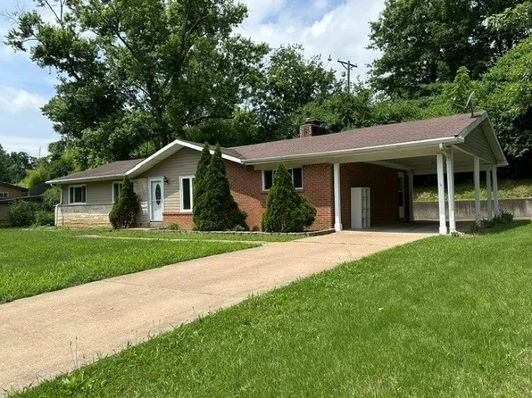 15 Sona Ln, Saint Louis, MO 63141